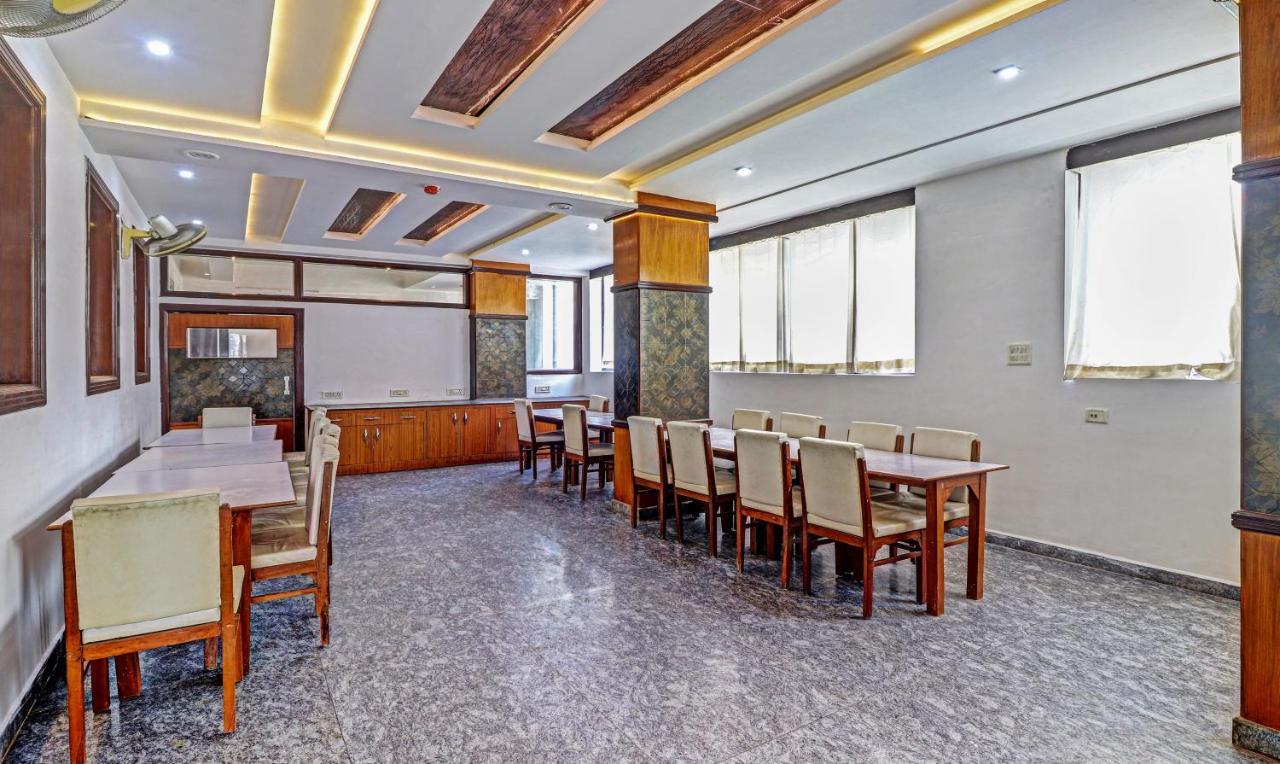 Hotel G B Palace Agra  Εξωτερικό φωτογραφία