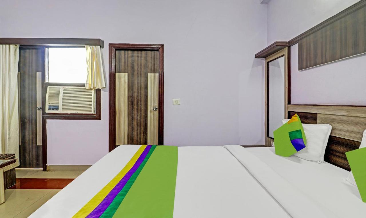 Hotel G B Palace Agra  Εξωτερικό φωτογραφία