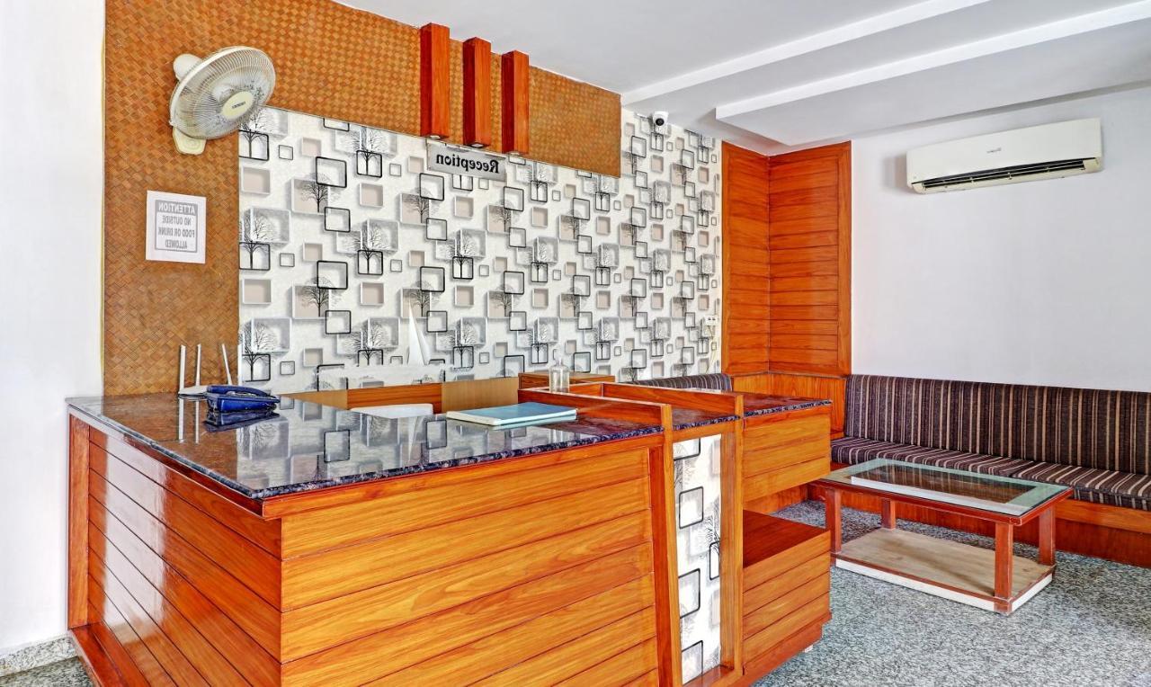 Hotel G B Palace Agra  Εξωτερικό φωτογραφία