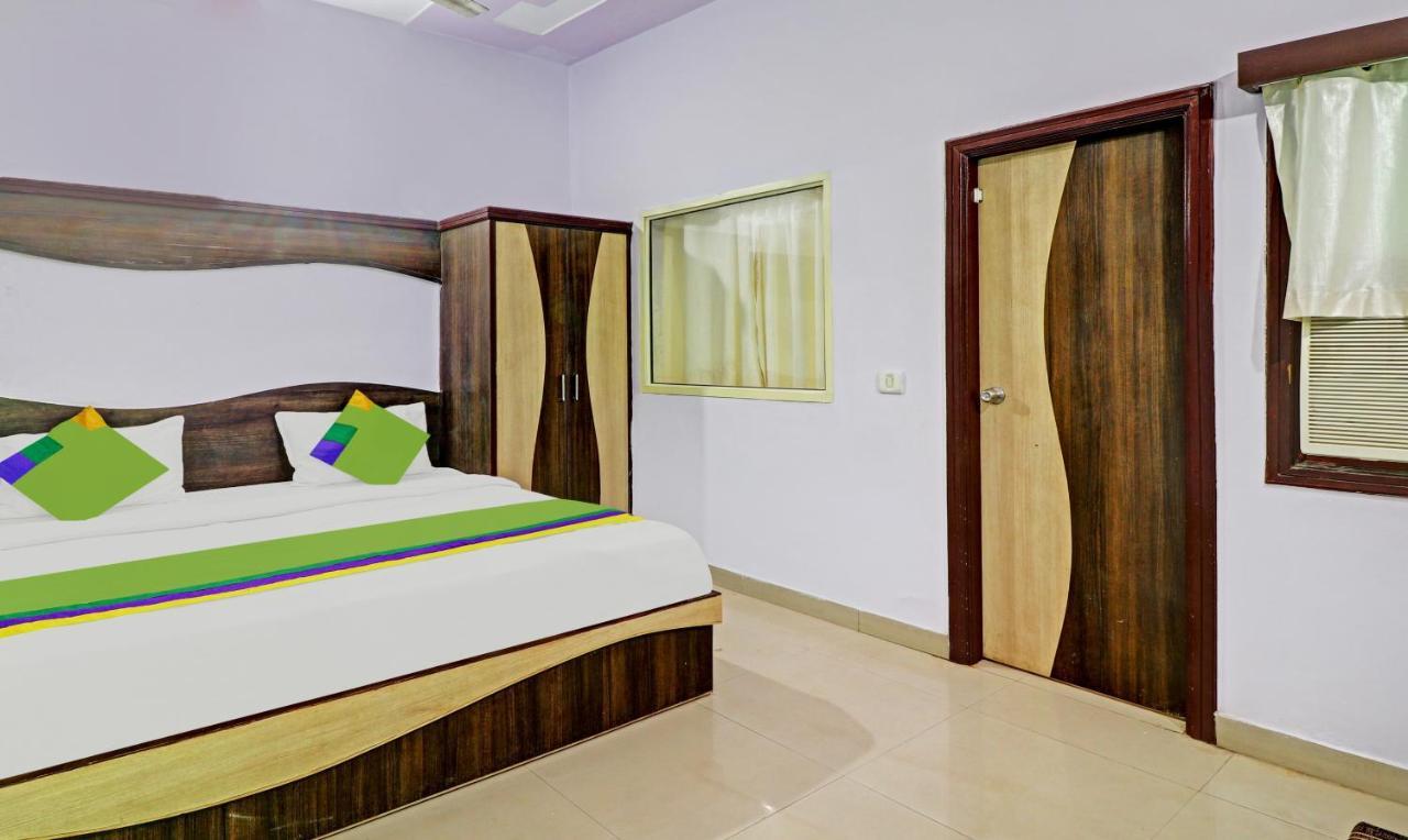 Hotel G B Palace Agra  Εξωτερικό φωτογραφία